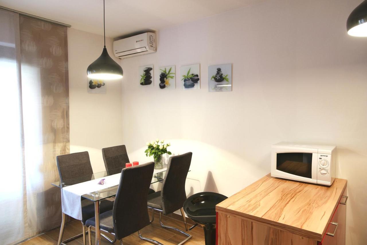 Apartment Grbin Pula Exterior photo